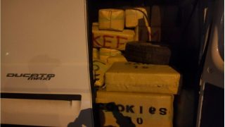 تازة..الدرك الملكي يتمكن من احباط محاولة تهريب حوالي 4 أطنان من مخدر الشيرا.