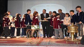 مكناس.. تنظيم الحفل الختامي للدورة الرابعة من المسابقة الإقليمية في حفظ وتجويد وتدبر القرآن الكريم.