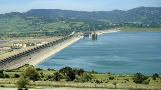 سدود المغرب تستقبل خلال 48 ساعة موارد مائية بحجم الاستهلاك المائي للدار البيضاء خلال سنة كاملة.