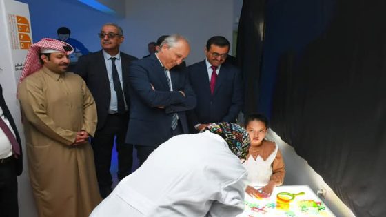 وزير التربية والتعليم يشرف على إطلاق معرض “الضوء” بمدرسة الفقيه الغازي بالرباط.