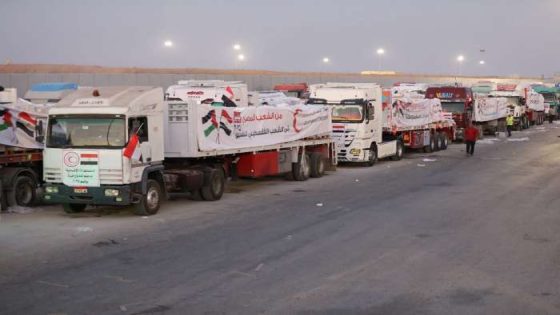 بدء عبور قوافل مساعدات باتجاه قطاع غزة