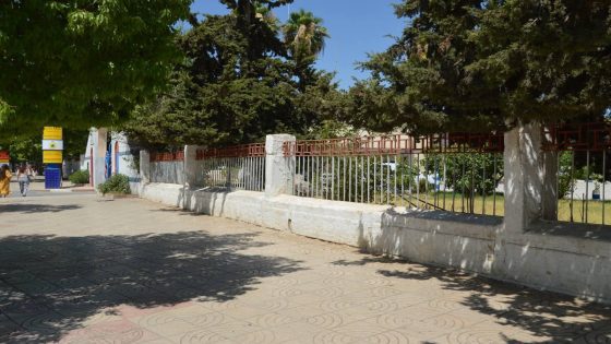 إعادة بناء حائط سياج بمقر الوقاية المدنية بتازة في إطار صفقة أشغال ممولة من المجلس الإقليمي