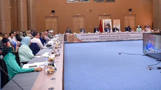 مجلس جهة درعة-تافيلالت يعقد دورة استثنائية ويصادق على جميع النقط المدرجة في جدول أعمال هذه الدورة