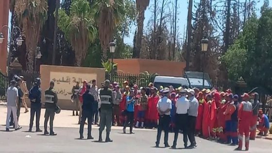 قلعة السراغنة:عمال “أوزون” ينتفضون في قلعة السراغنة مطالبين بصرف أجورهم وتحسين ظروف العمل.