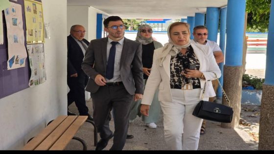 مديرة الأكاديمية الجهوية للتربية والتكوين لجهة طنجة تطوان الحسيمة تتفقد المؤسسات التعليمية بالإقليم.