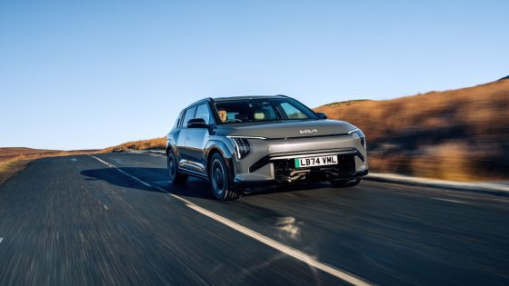 كيا تفوز بجائزتين من جوائز وات كار للسيارات الكهربائية لعام 2025