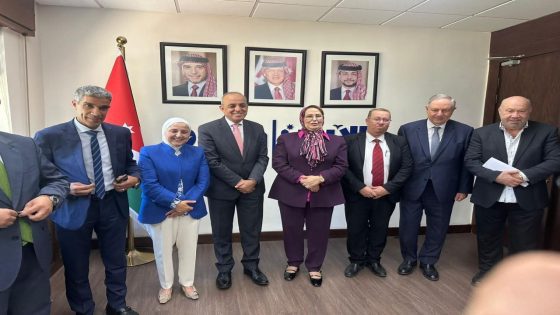 وفد مجلس جهة فاس مكناس يعقد لقاءات للتعاون مع مؤسسات رفيعة المستوى بالأردن