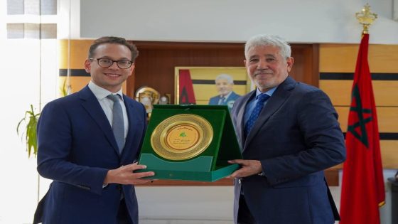 رئيس جهة فاس مكناس يستقبل المستشار المساعد بسفارة الولايات المتحدة الأمريكية لتعزيز التعاون الثنائي