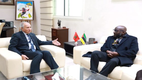 وزير التربية يستقبل وزير الشباب والرياضة بجمهورية الموزمبيق والوفد المرافق له.