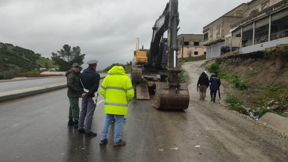 تاونات..تعبئة قصوى لمواجهة مخلفات التساقطات المطرية وزيارات ميدانية للعامل للمناطق المهددة والمتضررة