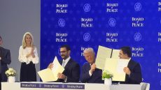 بتعليلمات ملكية سامية.. ناصر بوريطة يوقع بدافوس على الميثاق المؤسس لمجلس السلام