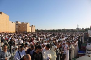 عامل إقليم تازة يؤدي صلاة عيد الأضحى بمصلى العيدين بتازة العليا. 13 IMG 20260527 WA0114