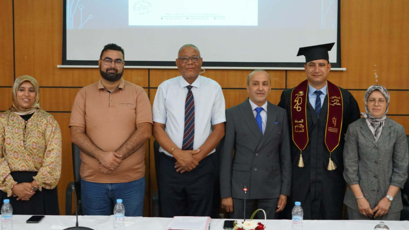 يونس عثماني ينال الدكتوراه بميزة مشرف جدًا عن أطروحة رائدة حول التربية الإعلامية ومواجهة التضليل الرقمي 12 Facebook creation C516E8FD D609 4181 B501 C9400DC72019
