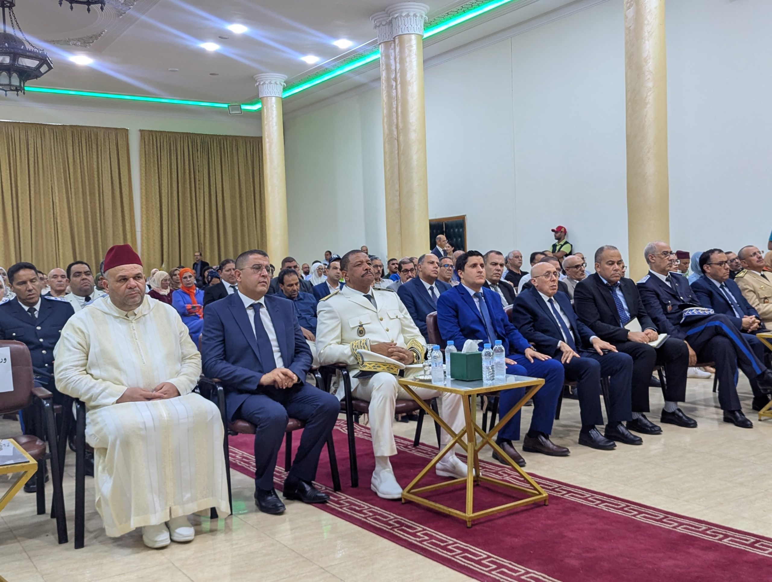 تاونات تحتفي بعيد العرش المجيد.. عامل الإقليم يترأس مراسيم الإنصات للخطاب الملكي السامي . 13 IMG 20260730 WA0059 scaled
