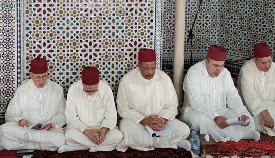 عامل تاونات يترأس حفلاً دينياً تخليداً للذكرى الـ28 لوفاة الملك الحسن الثاني 12 IMG 20260921 WA0047 1